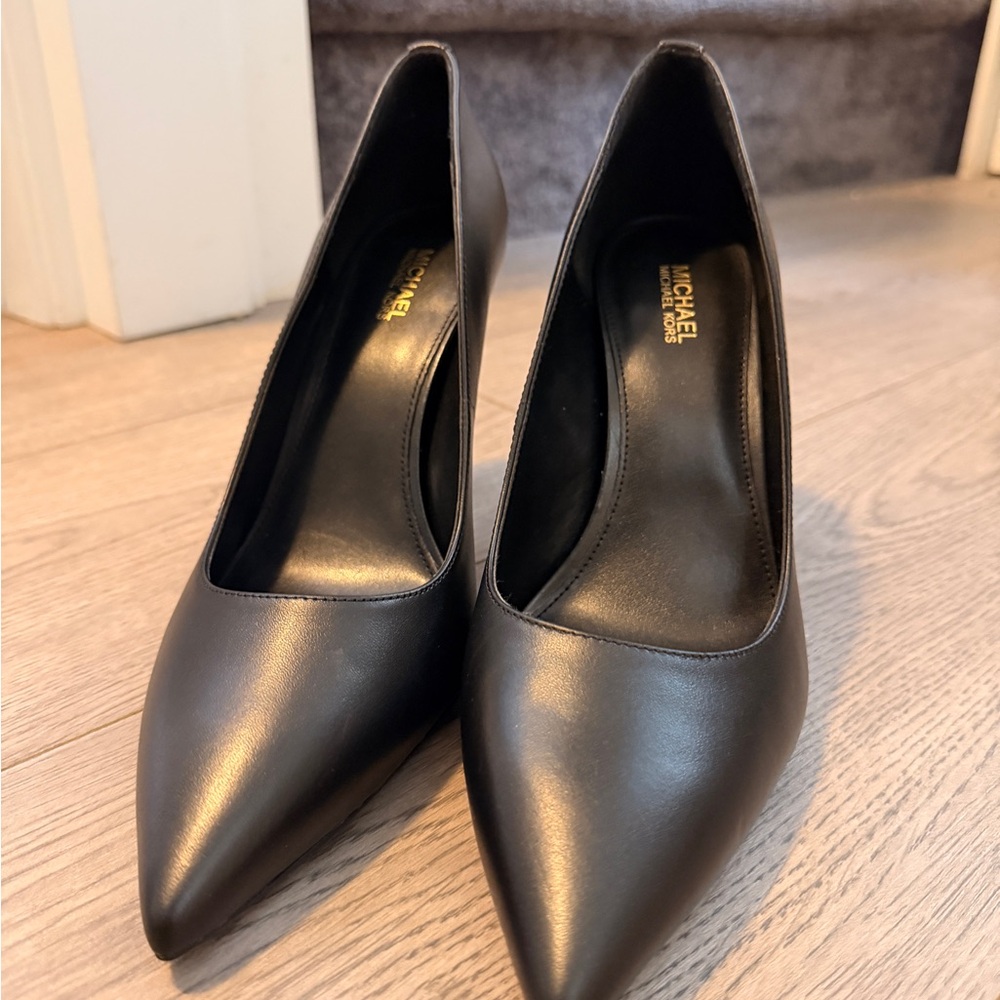 Michael Kors Black Leather Pointed Toe Heels